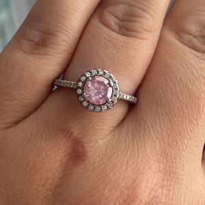 Gorgeous pink sapphire ring